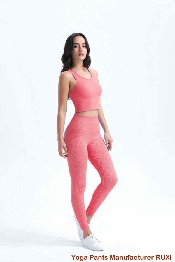 Top esportivo acolchoado Comfort Fit para mulheres ativas